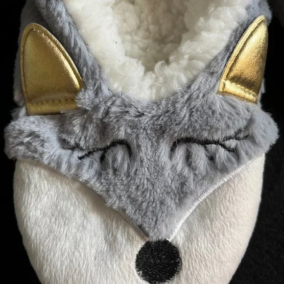 ‘Sleepy Cat’ Fleece Lined Childs Slippers Size 9 ¾” (Ages 10 – 11) - Picture 4 of 5